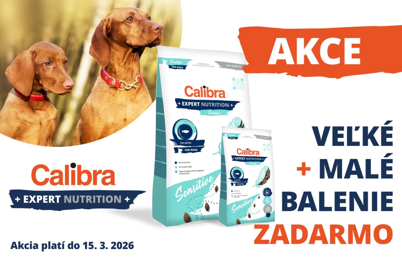 Fotografia 2 psov a vedľa nich granule Calibra Expert Nutrition + text: Akcia, veľké+malé balenie zadarmo, platí do 15.3.2026